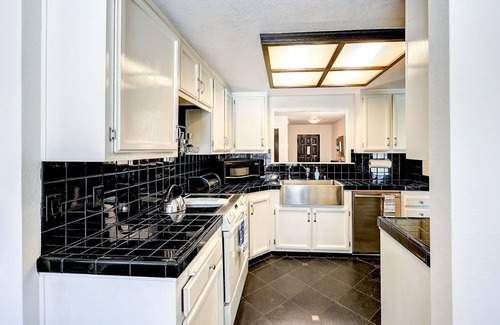 Discovery Bay House | Waterfront 3BDR with Boat Access in Discovery Bay