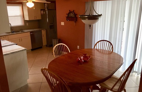 Flor-a-mar House | Waterfront Retreat with Hot Tub & Ocean Views - 10/10 Rated