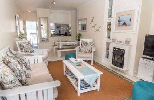 Waterfront House | Exceptional Holiday Homes in Knysna, South Africa - 9.5/10
