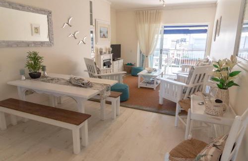 Waterfront House | Exceptional Holiday Homes in Knysna, South Africa - 9.5/10