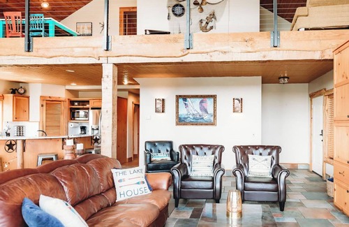 Lakewood Estates House | Lake Travis Getaway: Pet-Friendly with Breathtaking Views