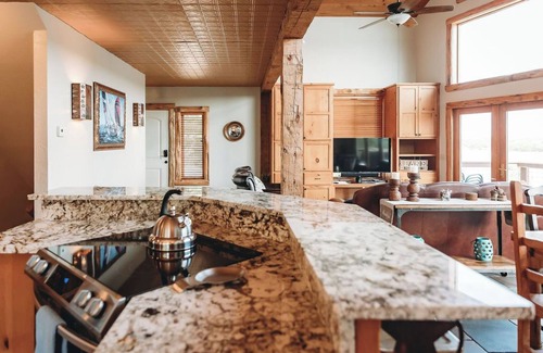 Lakewood Estates House | Lake Travis Getaway: Pet-Friendly with Breathtaking Views