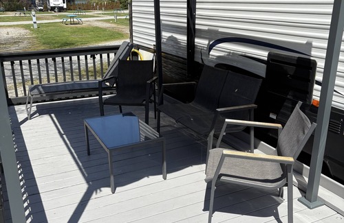 Sherkston House | Pet-Friendly Waterfront Retreat at Sherkston Shores