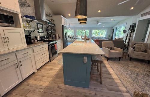 Vinita House | Beautiful Waterfront Retreat with Hot Tub and Dock Access