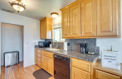 Bethel Island House | Exceptional Bethel Island Retreat with Dock & Spa Amenities