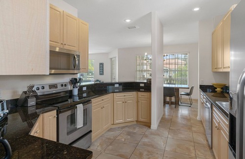 Homosassa Villa | Waterfront Retreat: Pet-Friendly with Boat Dock & Great Reviews