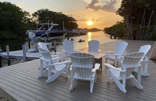 Florida North Atlantic Coast House | Scenic Waterfront Guesthouse with Boat Dock Amenities