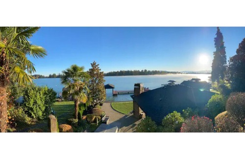 Bonney Lake Cabin | Inviting Waterfront Cabana with Fireplace & Hot Tub Escape