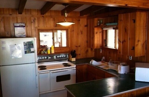 Arcadia Cottage | Waterfront Cabin with Private Beach and Breathtaking Views