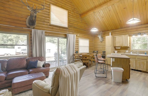 Sheridan Cabin | Waterfront Cabin w/ Bighorn Mountain Views!