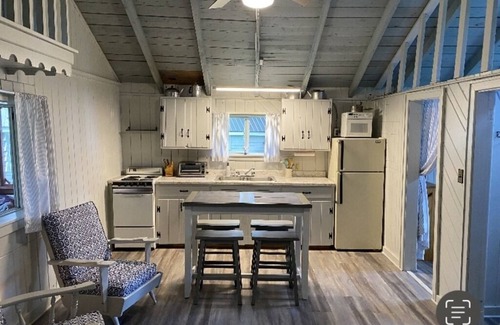 Sinclair Cabin | Cozy Waterfront Cabin with Access to Long Lake & Breakfast