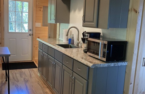 Standish House | Scenic Waterfront Retreat on Sebago Lake with Breakfast