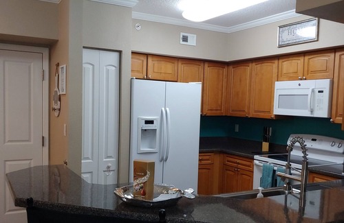 Gulf Landings Condo | Scenic Waterfront Condo with Boat Slip & Dog-Friendly Access