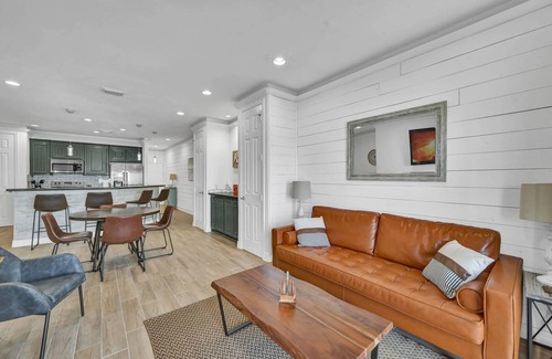 Seven Coves Condo | Scenic Waterfront Retreat with Pool and Boat Access