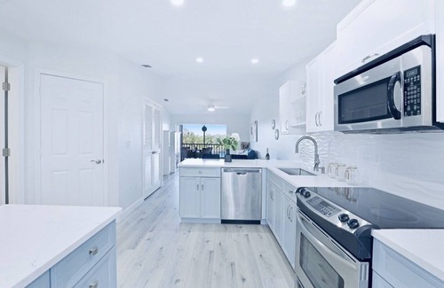 Hammock Bay Condo | Relaxing Waterfront Condo Near Marco Island & Naples Beaches
