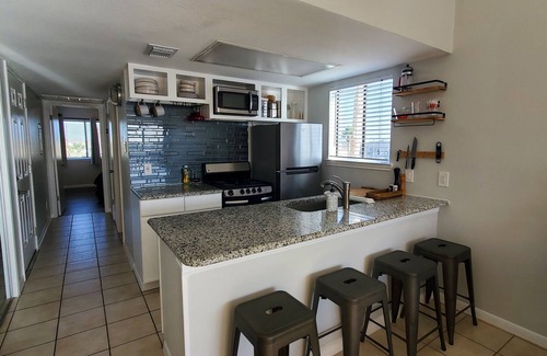 Corpus Christi Condo | Waterfront Condo with Breathtaking Sunset and Pool Access