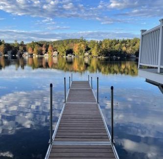 Mount Sunapee House | Waterfront Cottage: Perfect for Family Ski Adventures!