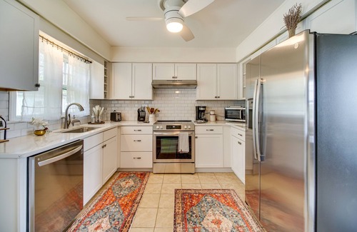 Piney Point Cottage | Relaxing Waterfront Cottage in Piney Point with Kayaks
