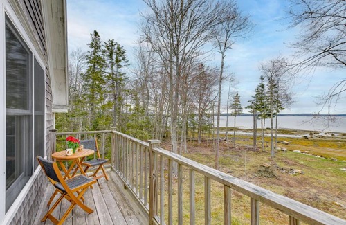 Deer Isle Apartment | Cozy Waterfront Apartment on Deer Isle with Fire Pit