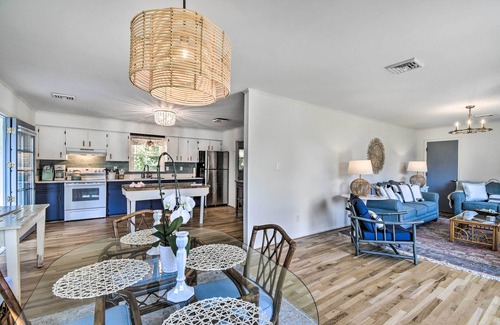 Deltaville Cottage | Waterfront Deltaville Cottage w/Fire Pit!