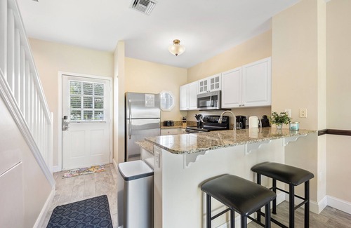Duck Key House | Pet-Friendly Waterfront Duck Key Villa with Spa & Breakfast