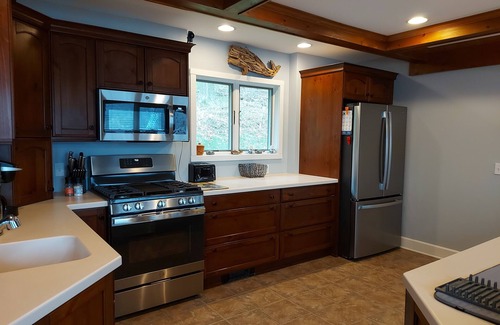 Middlesex House | Elegant Waterfront Retreat on Beautiful Canandaigua Lake