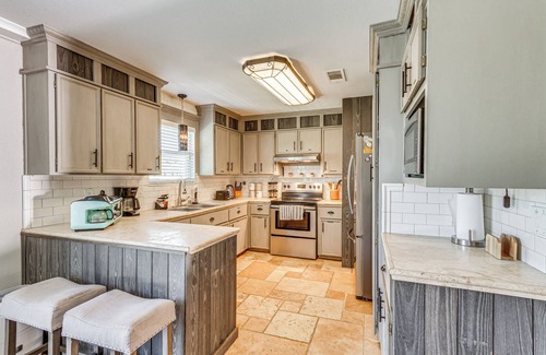 Florida Panhandle House | Scenic Waterfront Florida Vacation Rental with Boat Dock