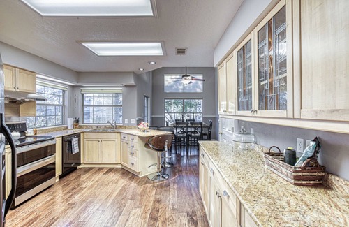 Granite Shoals House | Waterfront Getaway Hot Tub, Dock & Views