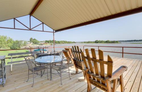 Dennis House | Scenic Granbury House with Deck & Private Dock Awaiting You