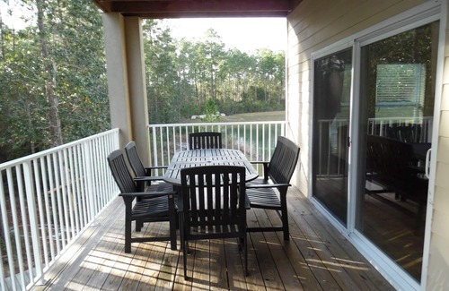 Foley Condo | Waterfront Retreat: Fishing, Pool Access & Close to Outlets