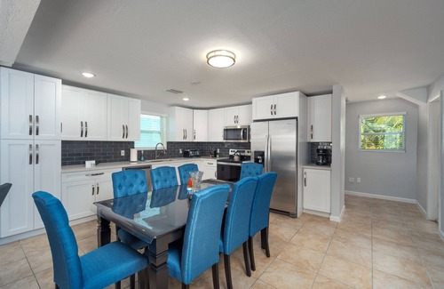 Little Torch Key House | Exceptional Waterfront Haven House with Boat Basin & Spa
