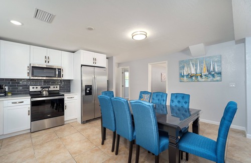 Little Torch Key House | Exceptional Waterfront Haven House with Boat Basin & Spa