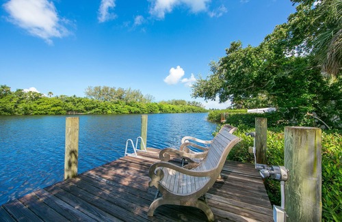 Siesta Key House | Idyllic Waterfront Retreat on Siesta Key, Sarasota