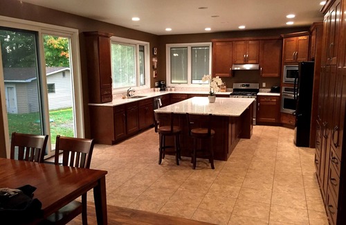 Escanaba House | Waterfront Retreat: Family-Friendly Home with Ocean Views