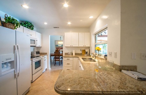 Pompano Beach House | Bella Acqua: Waterfront Retreat with Private Heated Pool