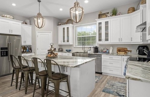Homosassa House | Tranquil Waterfront Retreat in Old Homosassa - Pet Friendly