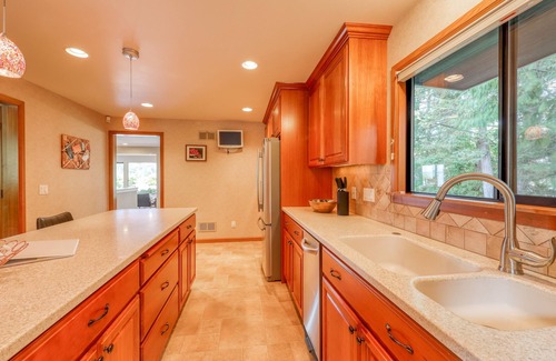 Gig Harbor House | Waterfront Retreat with Ocean Views and Full Kitchens