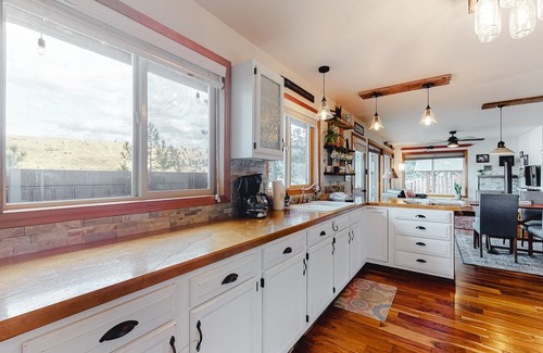 Joseph House | Scenic Waterfront Home at Wallowa Lake with Private Sauna
