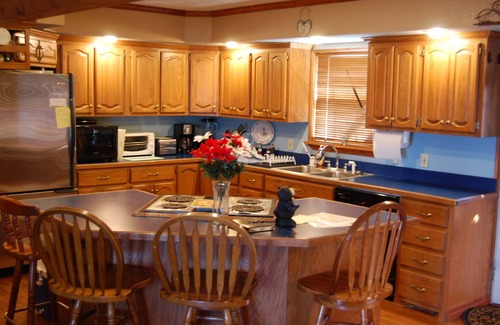 Eufaula House | Waterfront Retreat: Guest Rated 9.8 with Private Dock