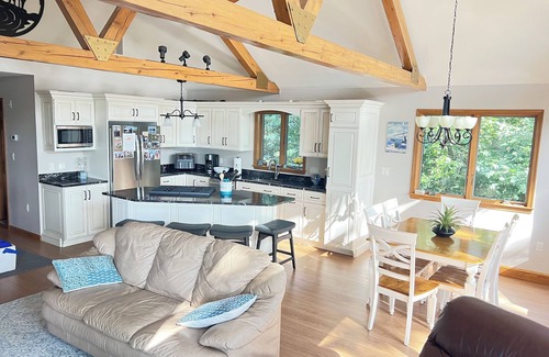 Magnolia House | Scenic Waterfront Home with Dock, Sleeps 8 in Betterton