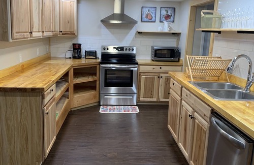 Old Forge House | Waterfront Home with Pool and Spa - Rated 9.4/10