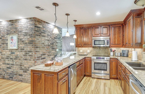 Arkadelphia Cottage | Waterfront Home w/Playground Near Degray & Caddo!