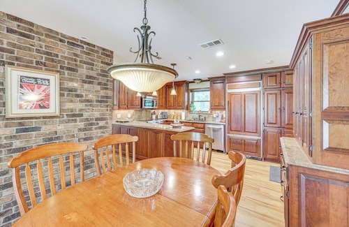 Arkadelphia Cottage | Waterfront Home w/Playground Near Degray & Caddo!