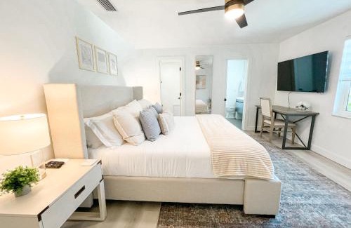 Iona House | Tranquil Waterfront Retreat with Pool near Sanibel Island