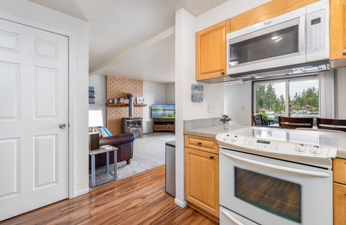 Shelton House | Idyllic Waterfront Home with Private Dock & Lake Toys