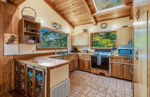 Orcas Cabin | Oceanfront Retreat with Private Deck and Spectacular Views