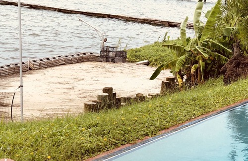 Clearwater Apartment | Serene Waterfront Home with Private Room & Pool Access