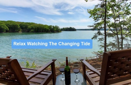 Deer Isle House | Waterfront Home with 50ft Deck & Perfect Guest Rating