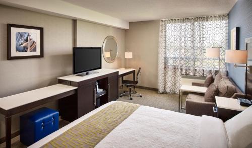 Burlington Hotel | Experience Waterfront Hotel in Vibrant Downtown Burlington
