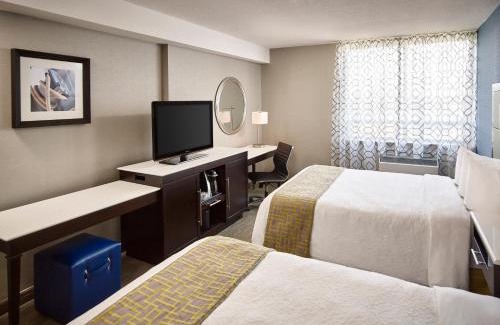 Burlington Hotel | Experience Waterfront Hotel in Vibrant Downtown Burlington